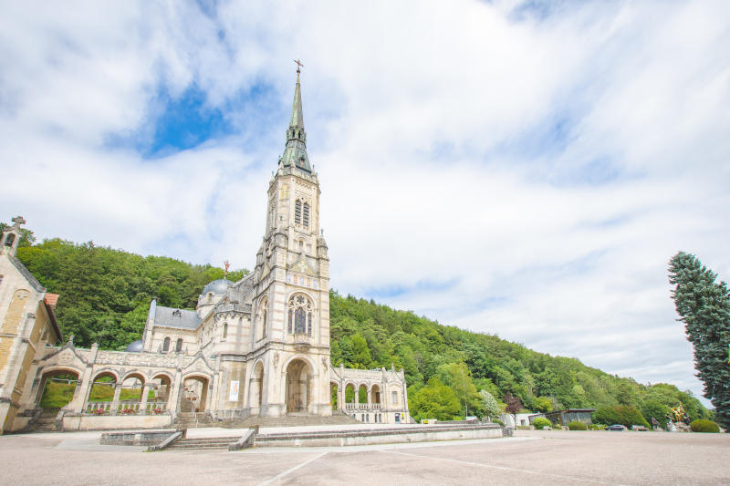 Visite guidée de la basilique Sainte-Jeanne d’Arc