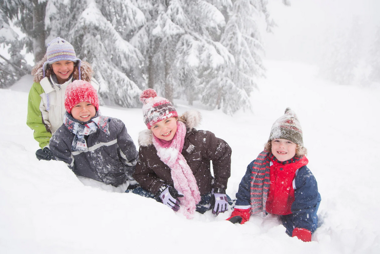 Balade en raquettes à neige – Spéciale Lutins Balade en raquettes à neige – Spéciale Lutins