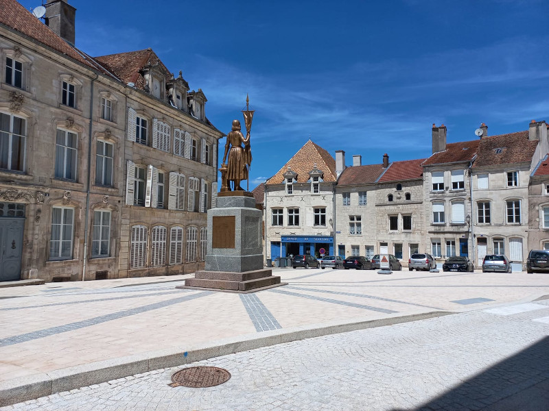 Place Jeanne d’Arc, Neufchâteau