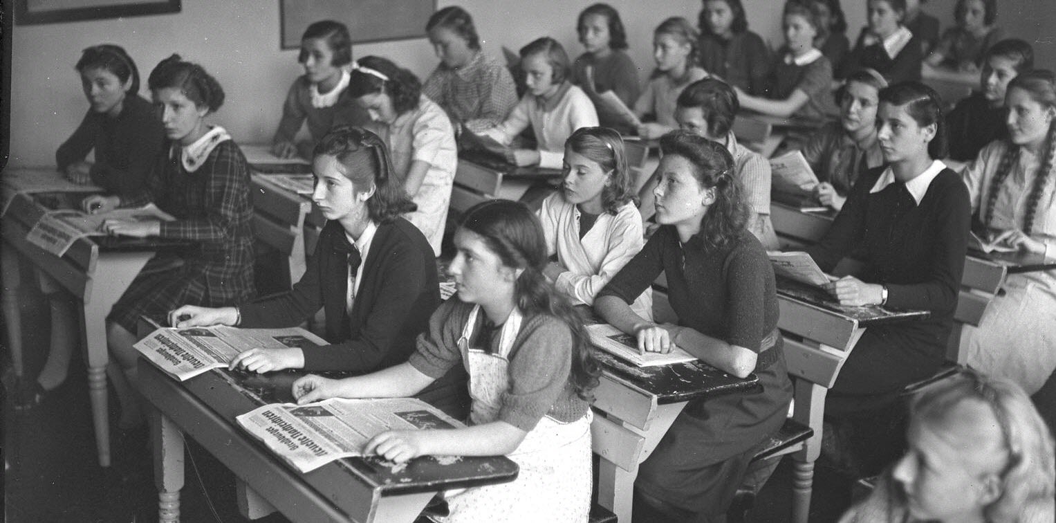 « Une adolescence annexée » Projection-échange