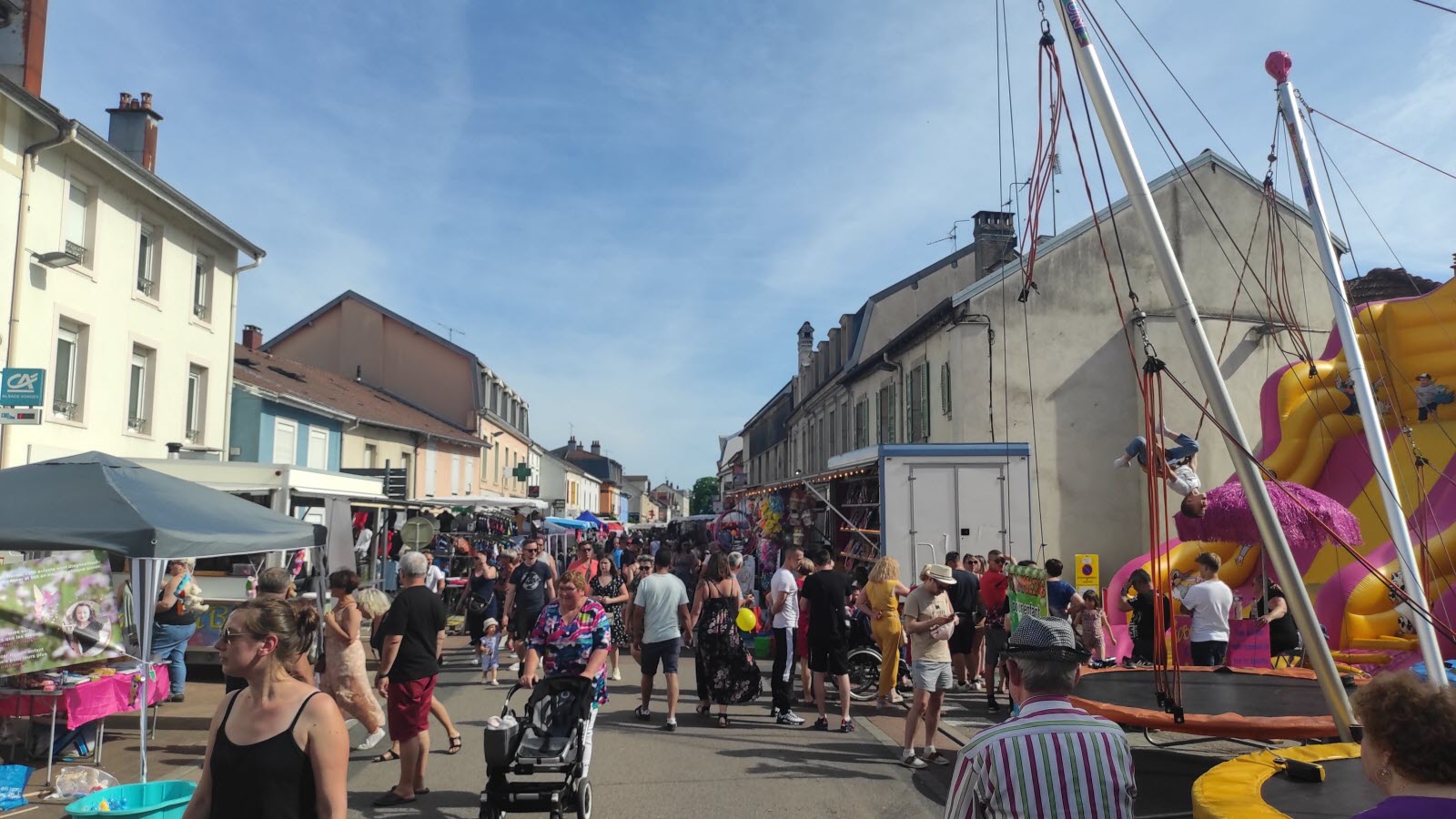 Le grand marché de Thaon-les-Vosges