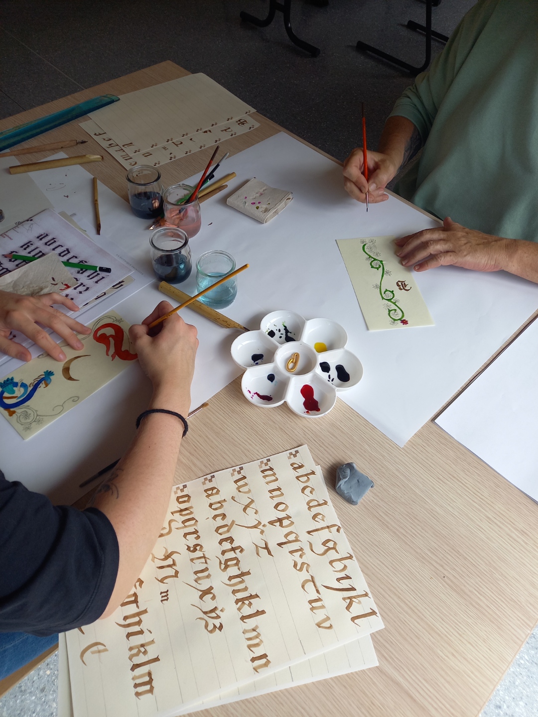 « De la plume à l&rsquo;or : recréez l&rsquo;art des manuscrits »