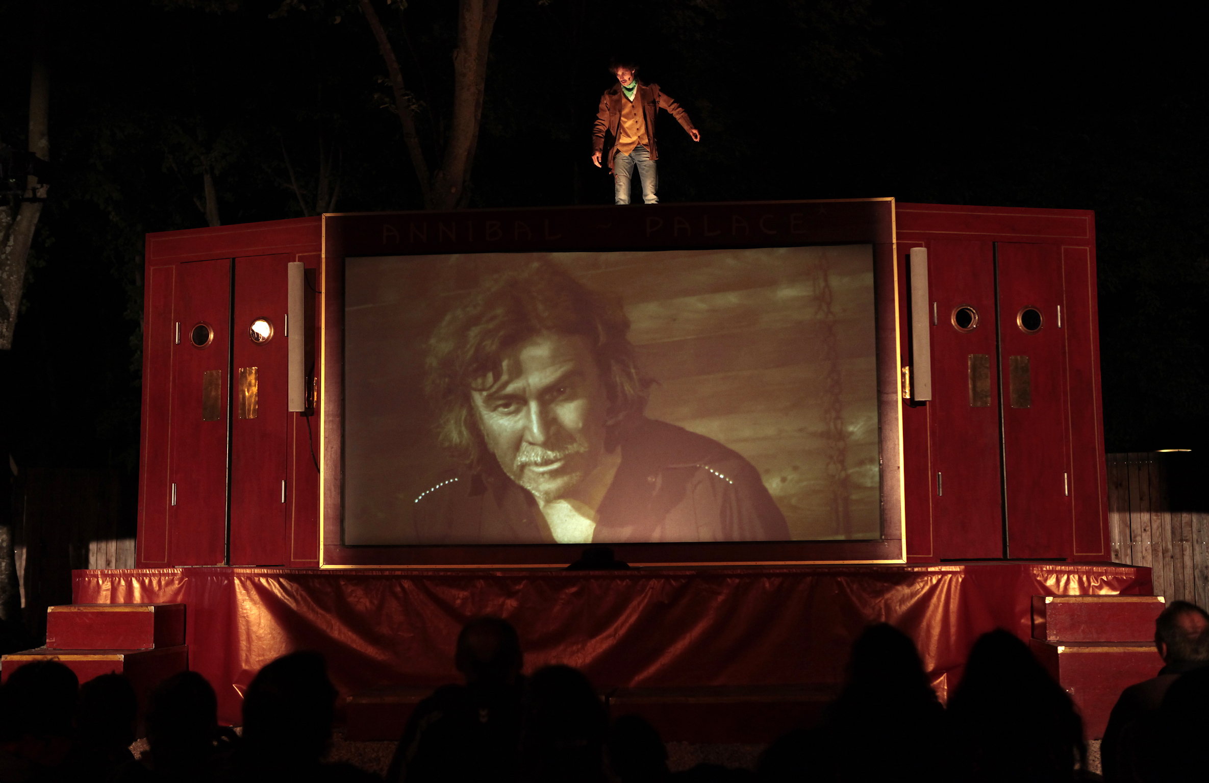 Compagnie Annibal et ses Eléphants -''Le Film du samedi soir'' Compagnie Annibal et ses Eléphants -''Le Film du samedi soir''
