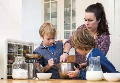 Cuisinons et jouons en famille
